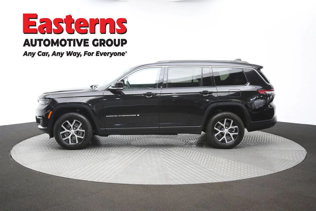 Used 2024 Black Jeep Limited image 62