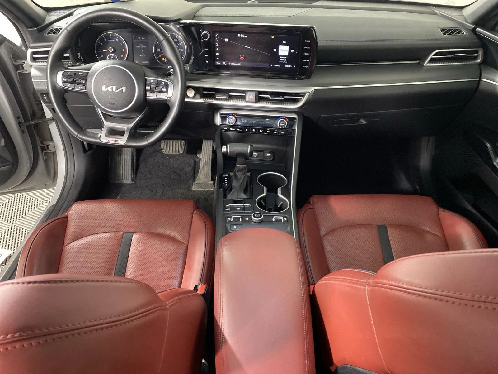 Used 2022 Wolf Gray Kia GT-Line image 24