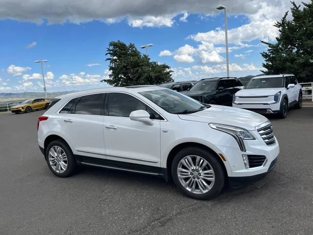 Used 2019 Crystal White Tricoat Cadillac Premium Luxury AWD image 5