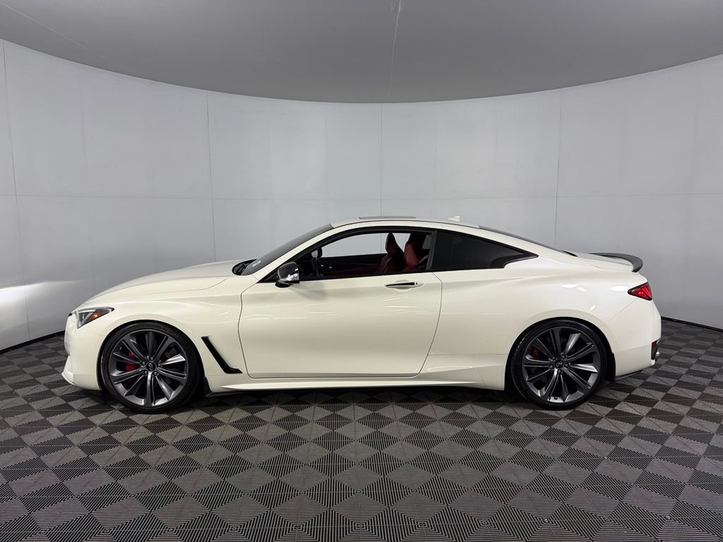 Used 2022 White INFINITI Red Sport 400 image 10