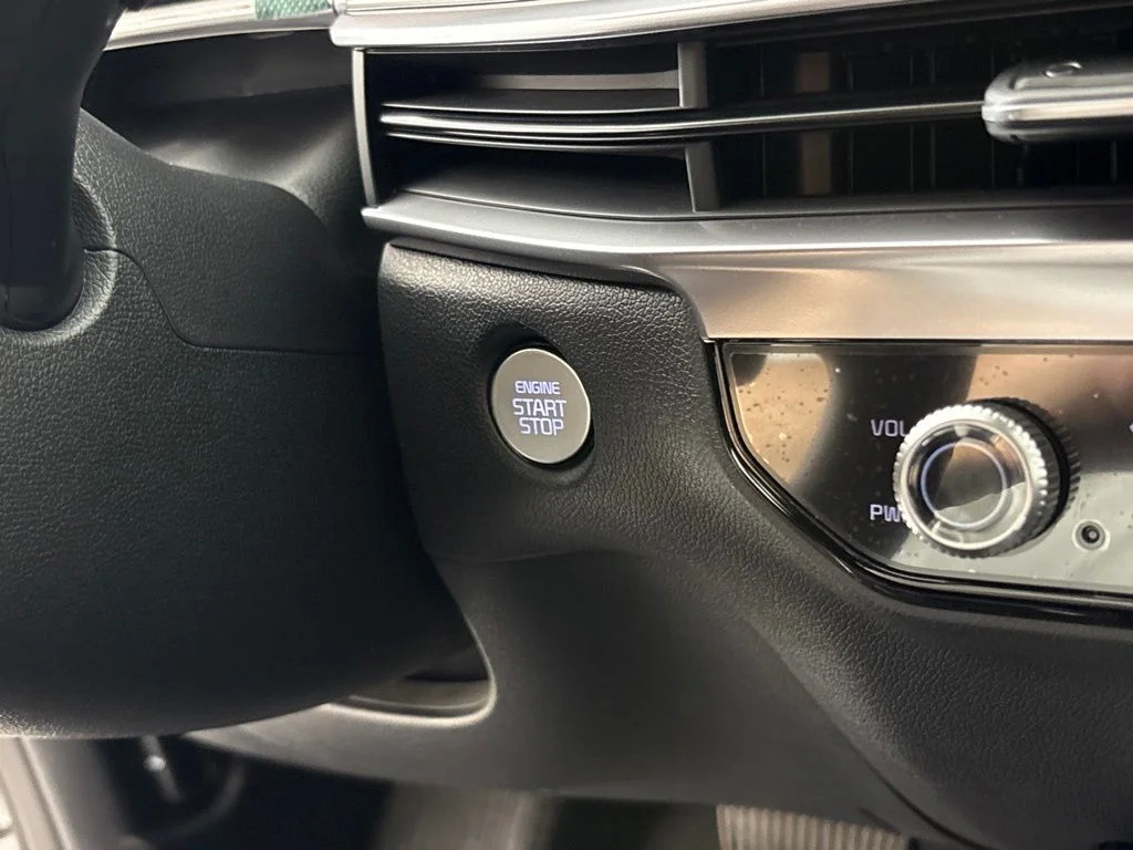 New 2026 Snow White Pearl Kia EX image 33