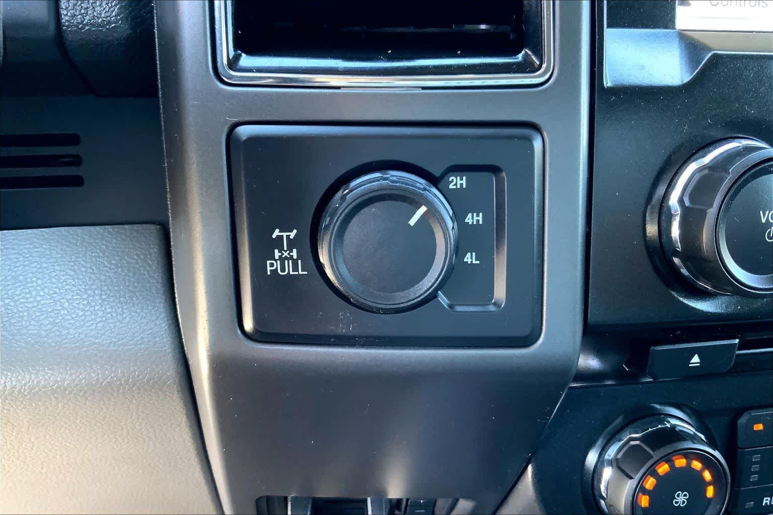 Used 2018 Oxford White Ford XLT image 29