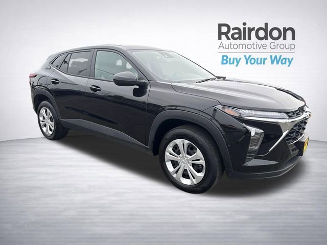 2025 Chevrolet Trax LS