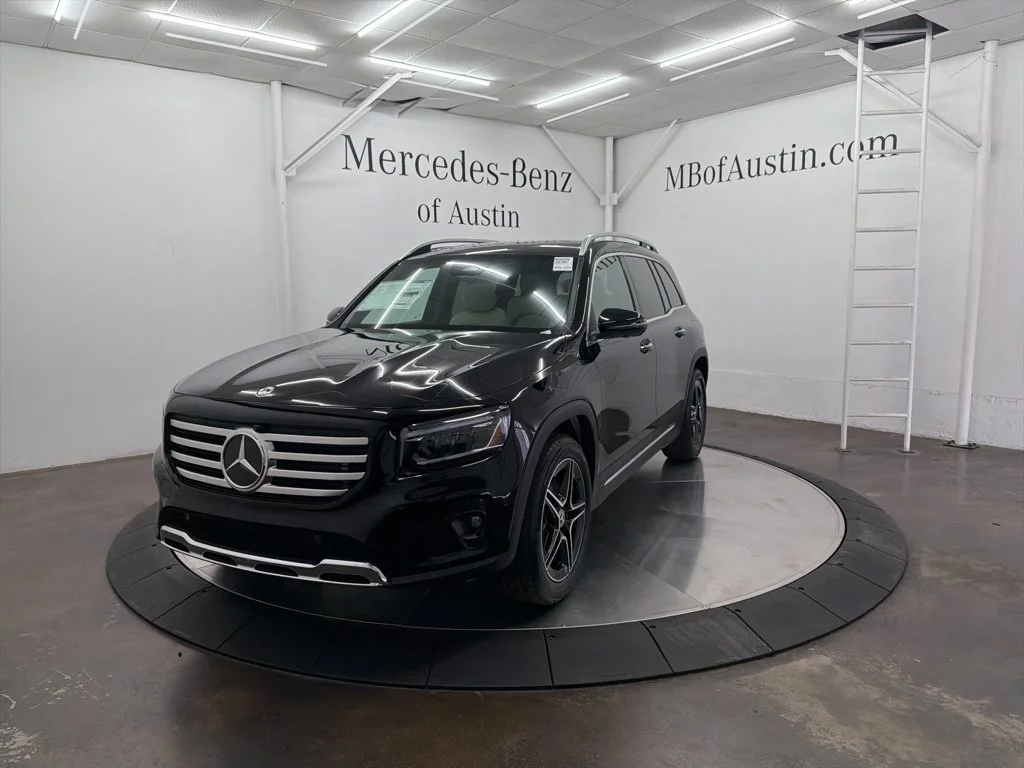 Used 2026 Black Mercedes-Benz GLB 250 image 3