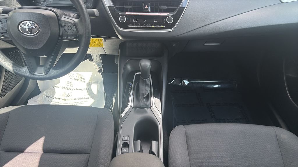 Used 2025  Toyota LE image 18