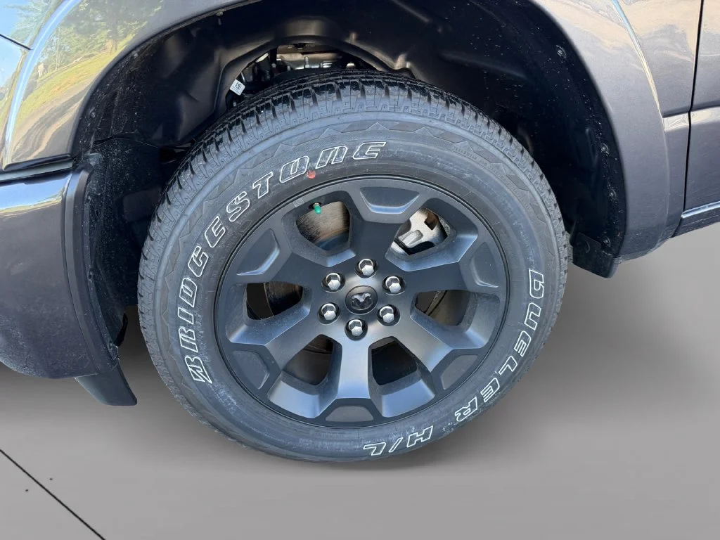 New 2026 Granite Crystal Metallic Clear-Coat Exterior Paint RAM Big Horn/Lone Star image 9