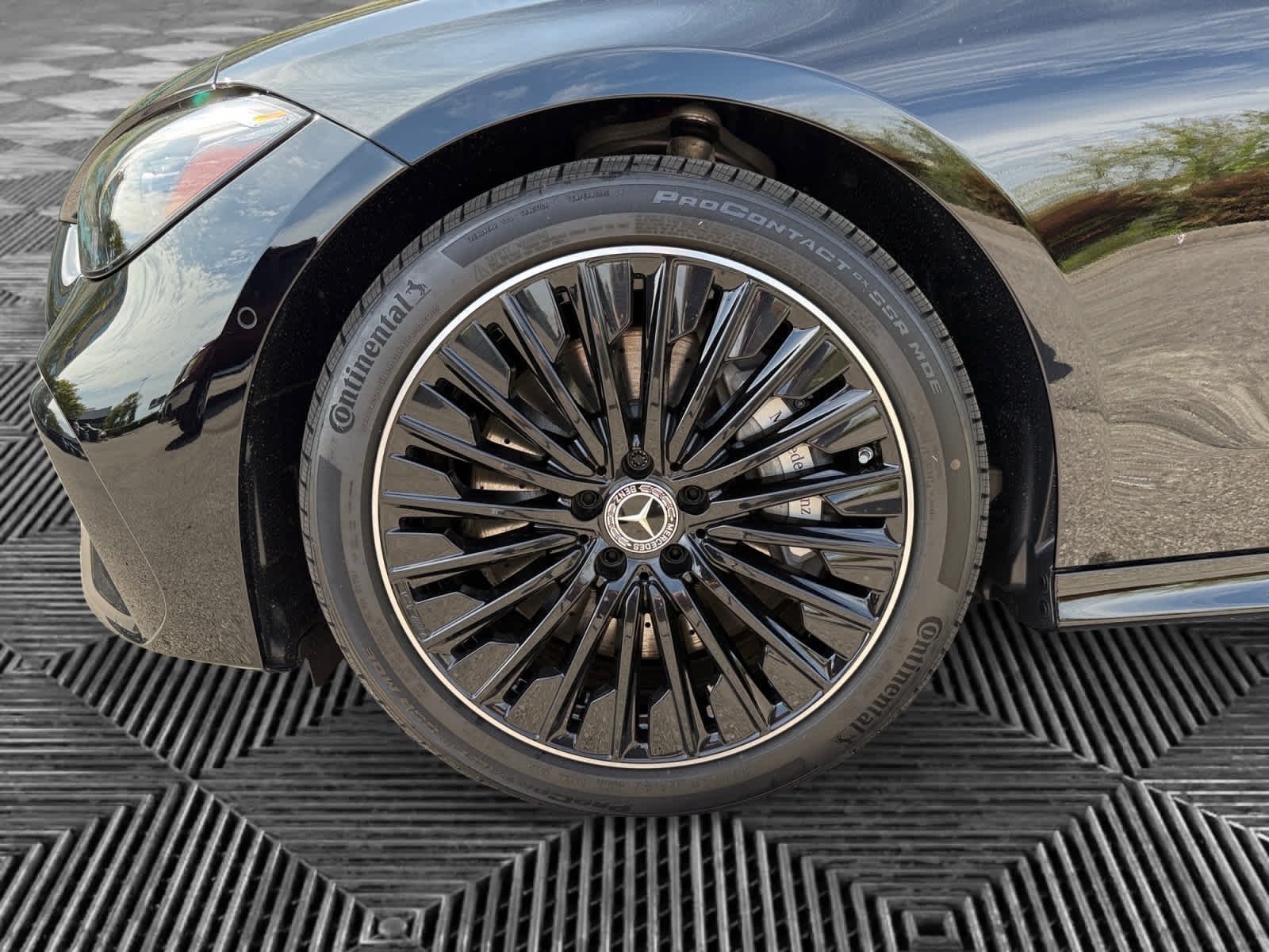 New 2026 Black Mercedes-Benz CLE 450 image 9