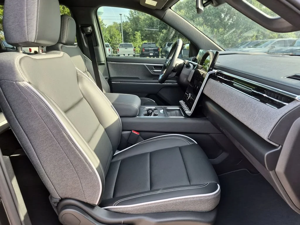 2026 GMC Sierra EV Elevation - Photo 37