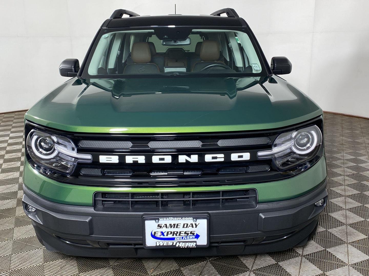 Used 2024 Eruption Green Ford Outer Banks image 26