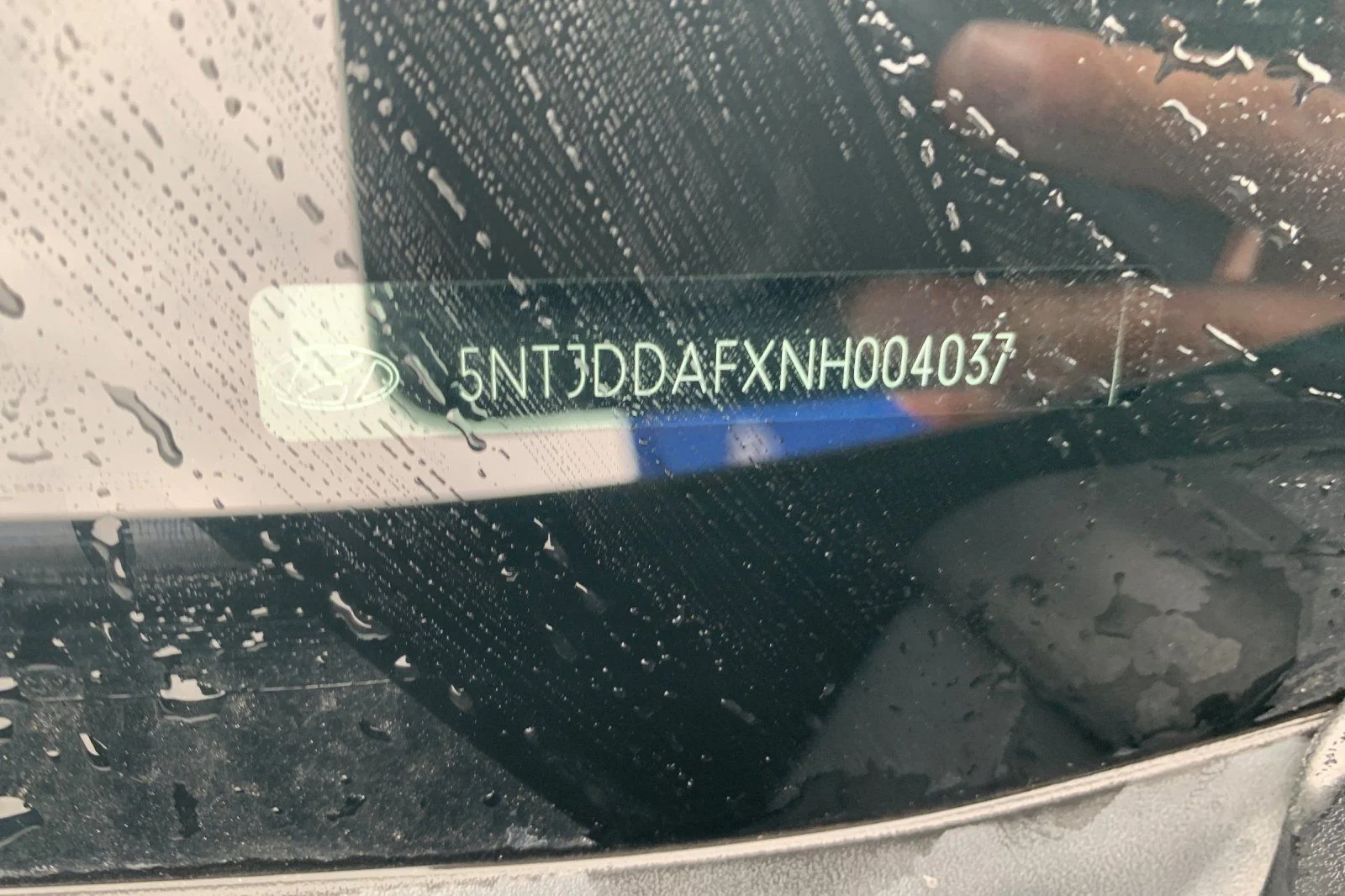 Used 2022 Black Hyundai SEL Premium image 8