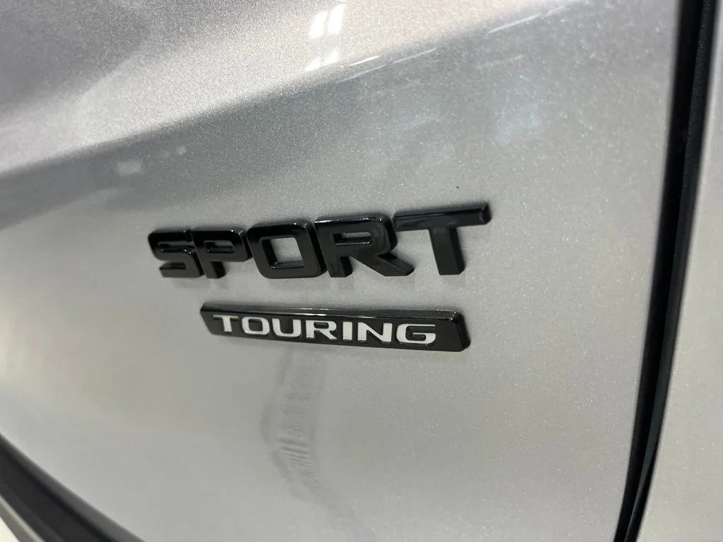 Used 2026 Solar Silver Metallic Honda Sport Touring image 37