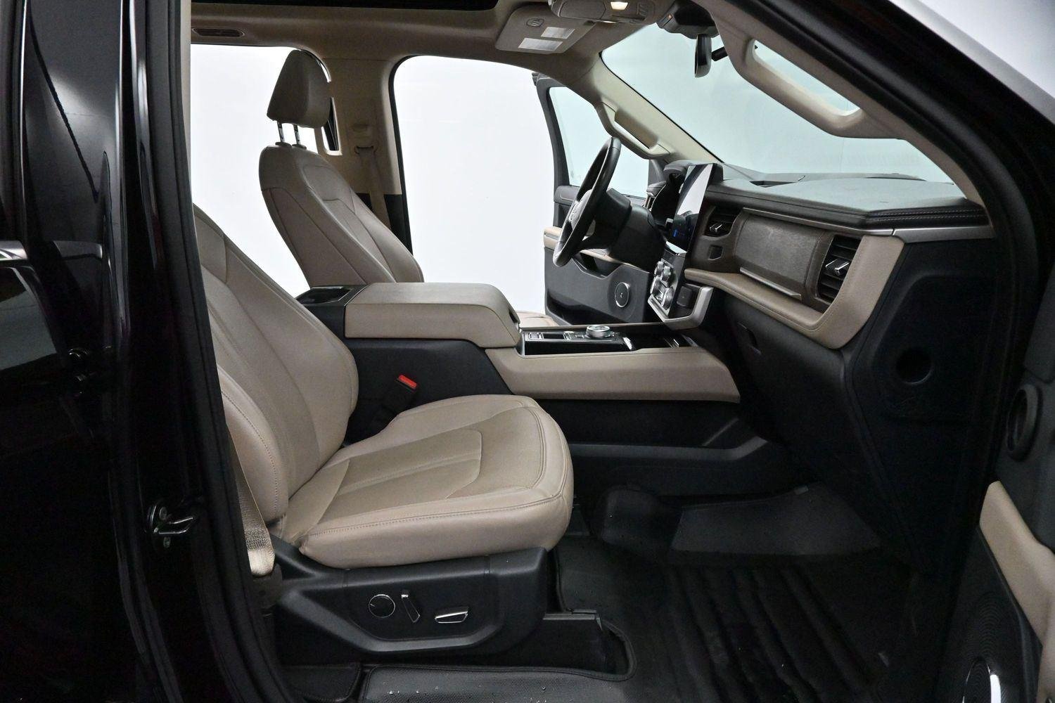Used 2024 Agate Black Ford Limited image 37