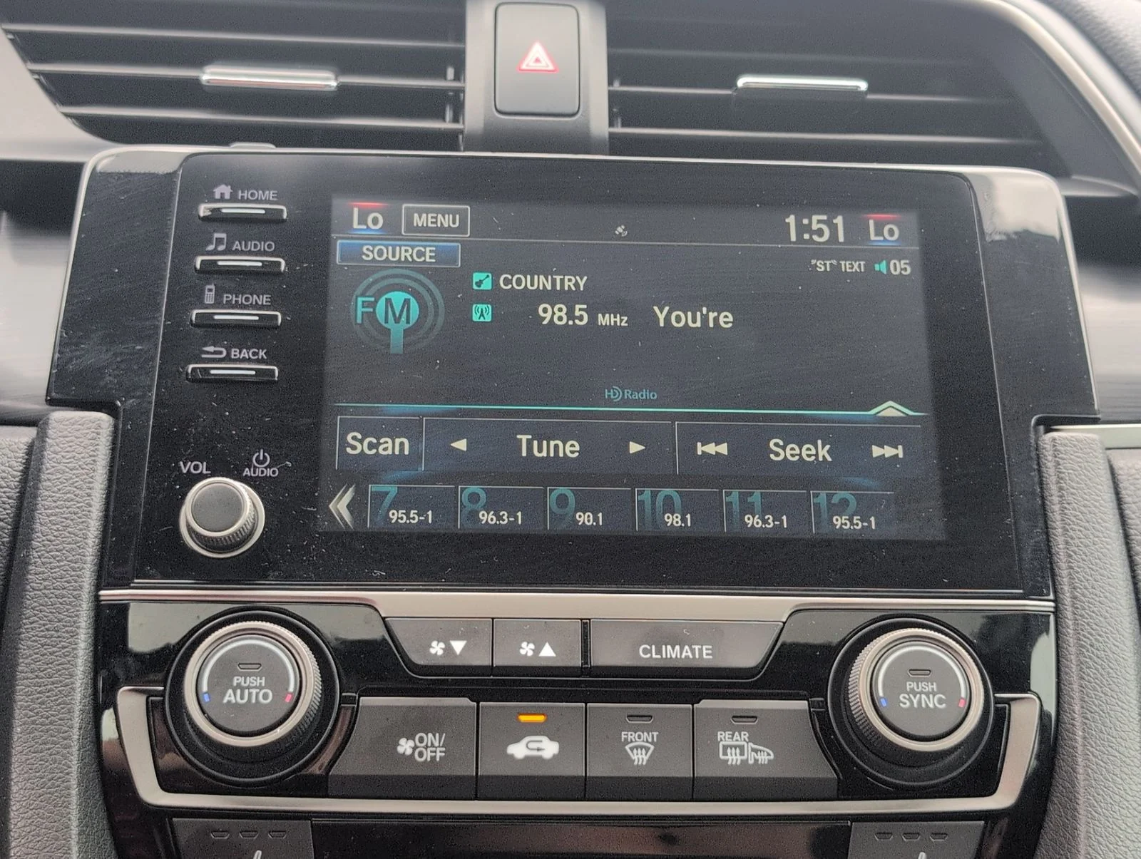 Used 2021  Honda EX image 18