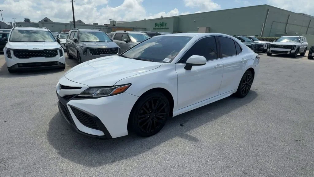 Used 2021 White Toyota SE image 4