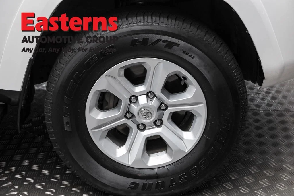 Used 2024 White Toyota SR5 image 29