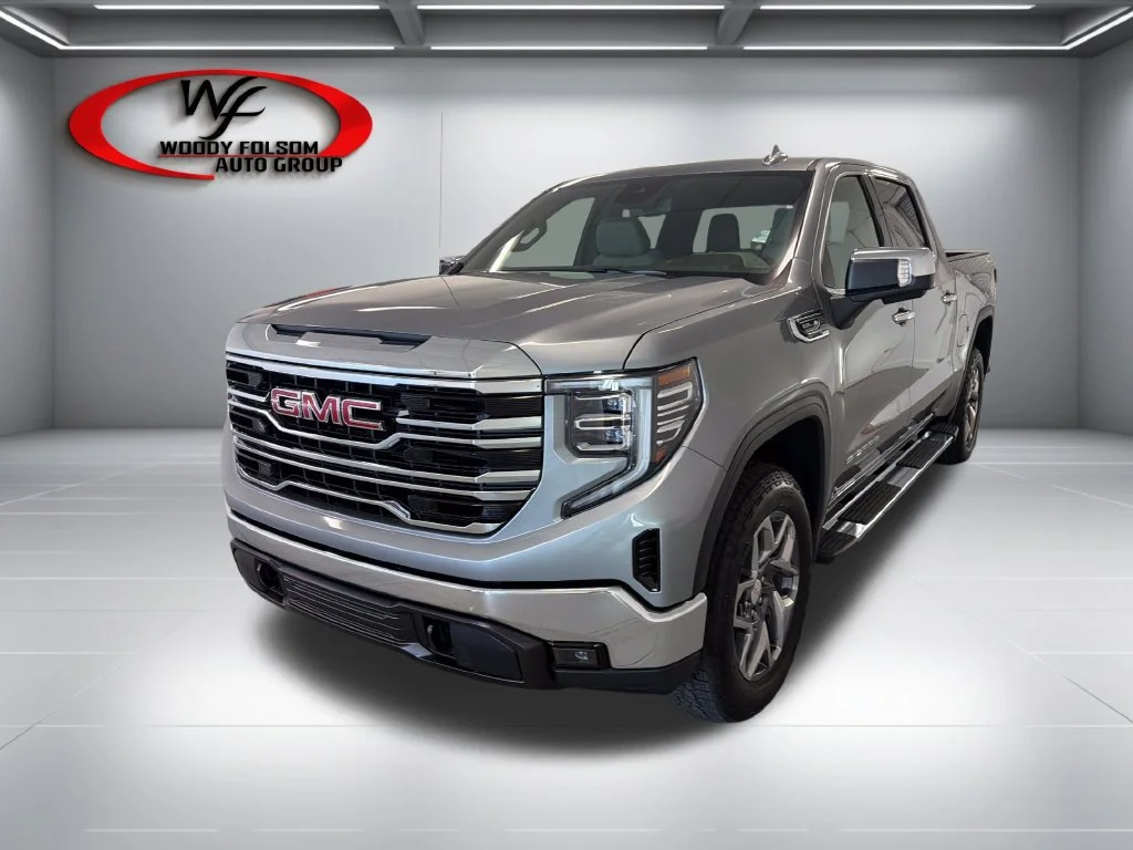 New 2026 Sterling Metallic GMC SLT image 3