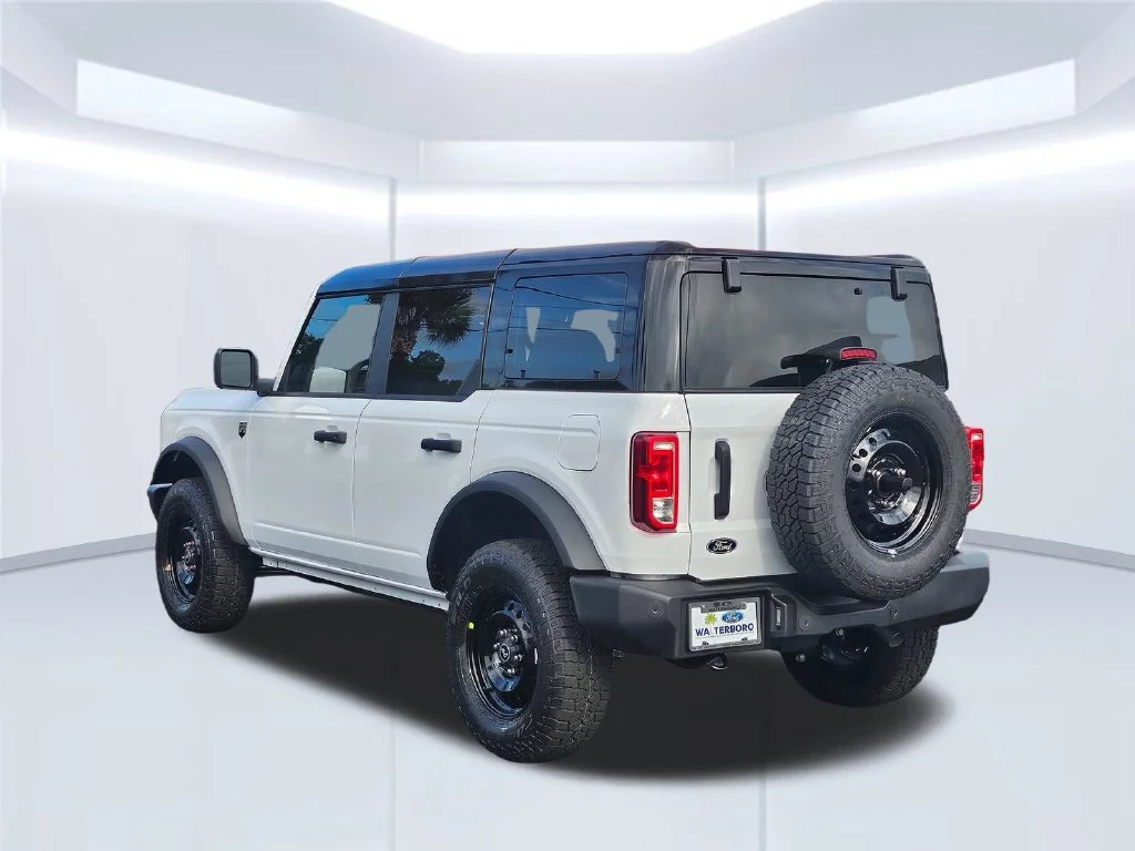 New 2026 White Ford Big Bend image 18