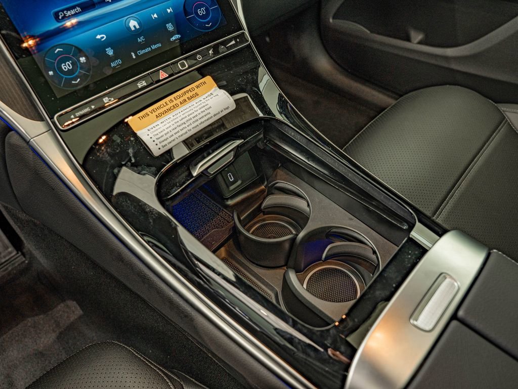New 2026 Obsidian Black Metallic Mercedes-Benz GLC 300 image 27