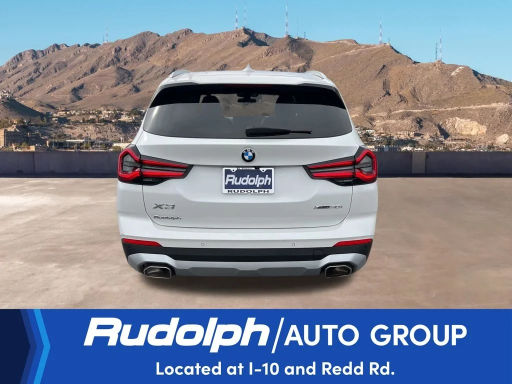 Used 2024 White BMW xDrive30i image 4
