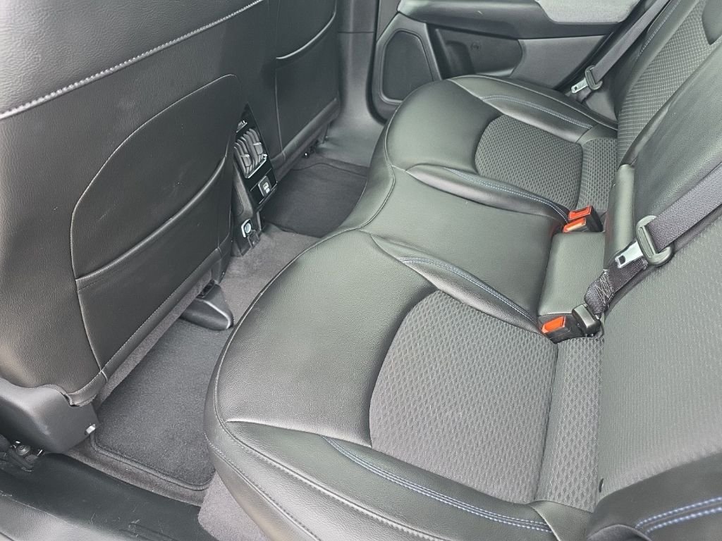 Used 2023 Gray Jeep Latitude image 12
