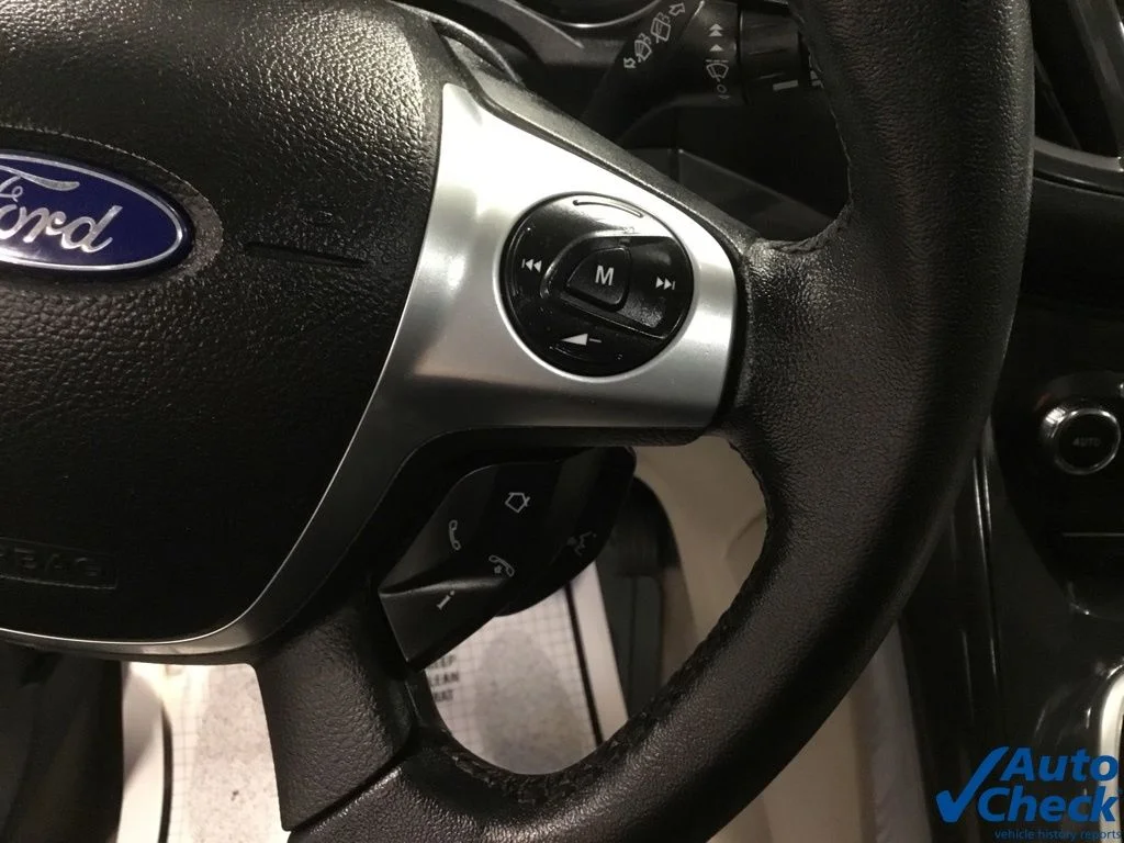 Used 2014 Red Ford Titanium image 46