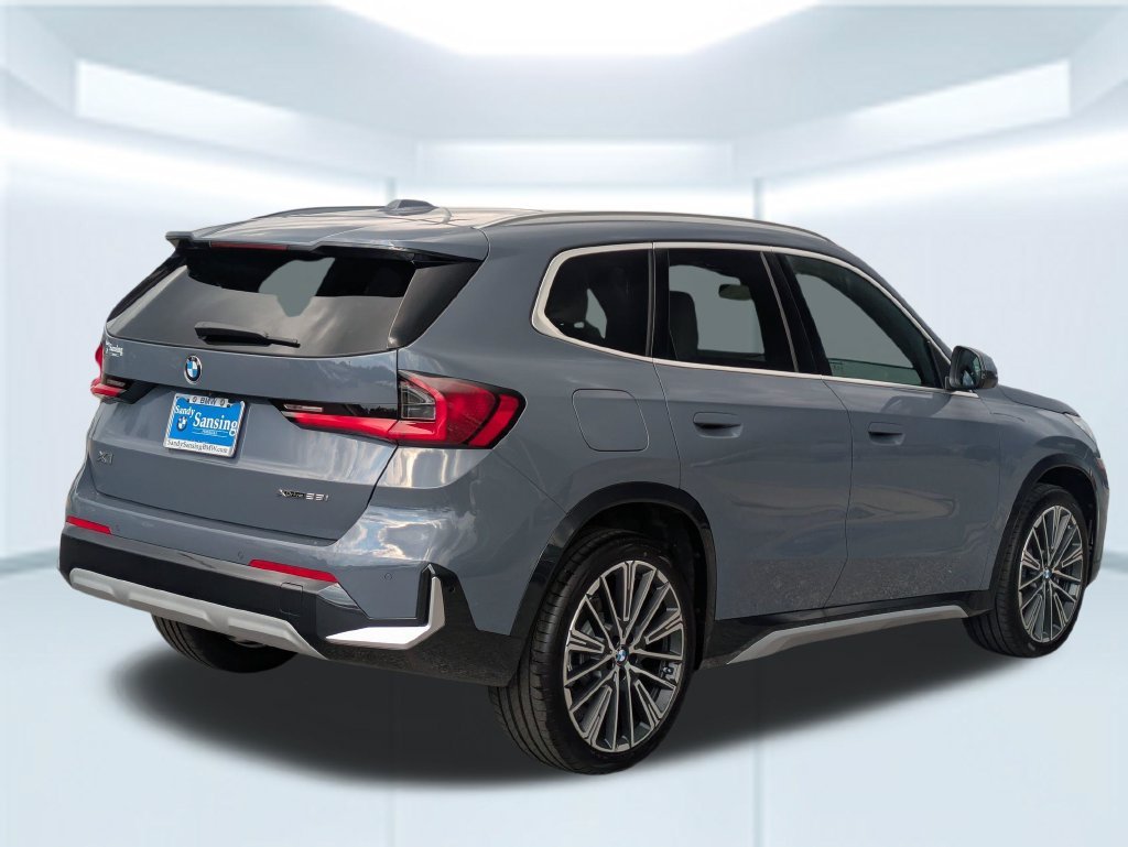 New 2027 Storm Bay Metallic BMW xDrive28i image 5