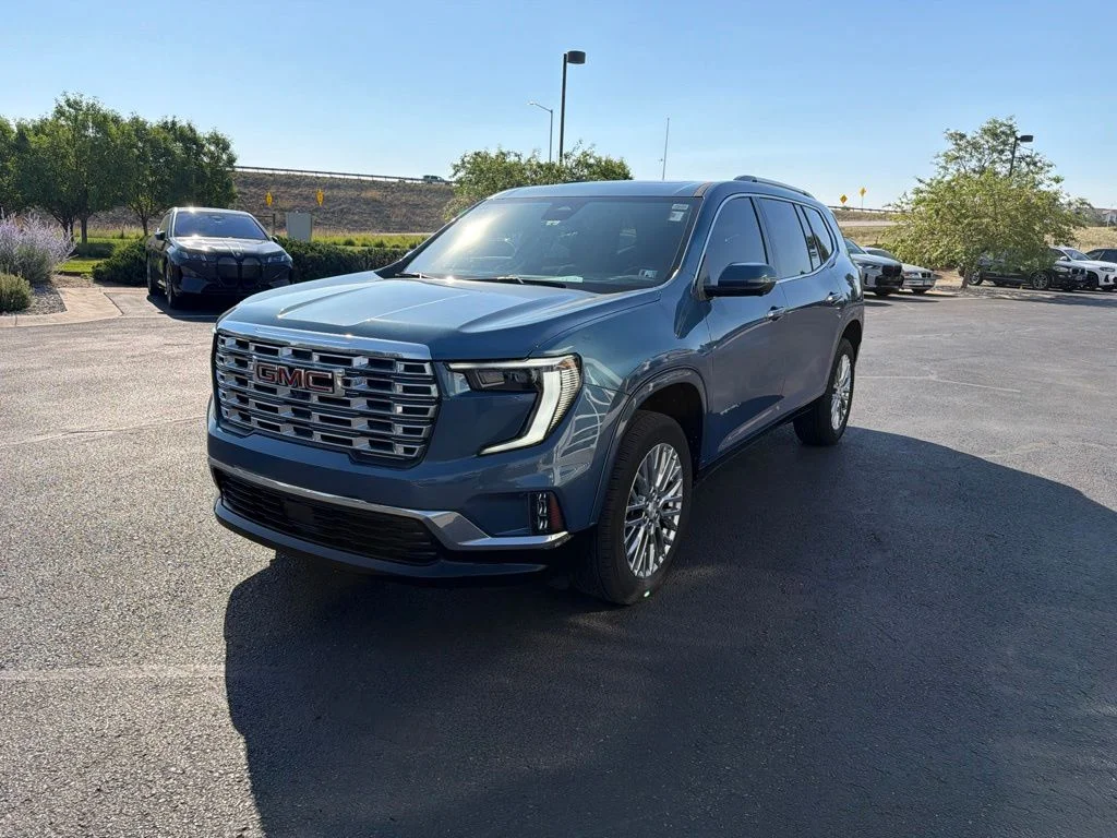 Used 2024 Blue GMC Denali image 1