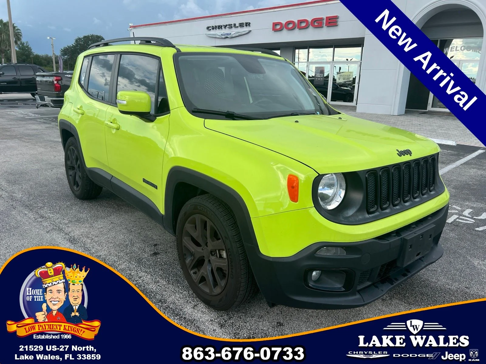 Used 2018  Jeep Latitude image 4