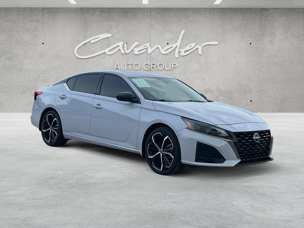 Certified Used 2024 Gray Nissan 2.5 SR image 2