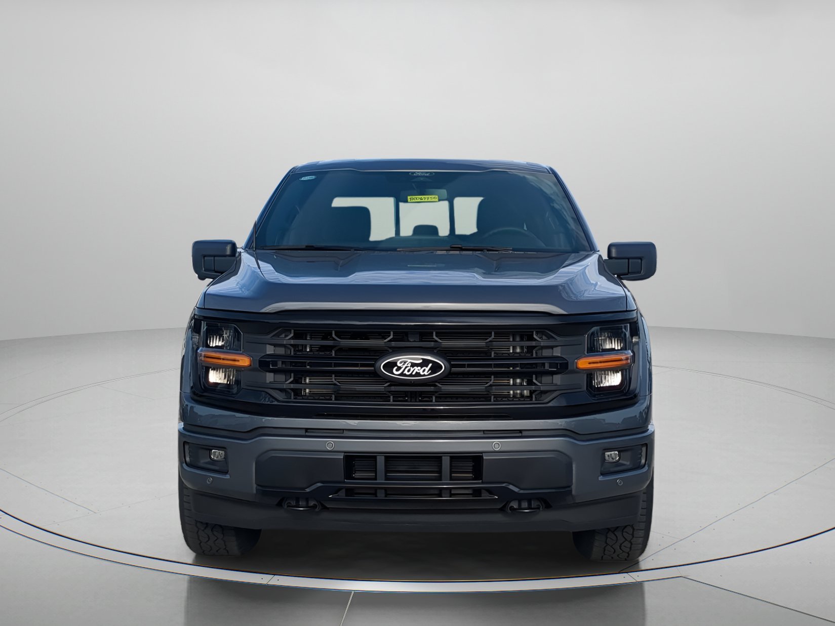 New 2026 Carbonized Gray Metallic Ford XLT image 34