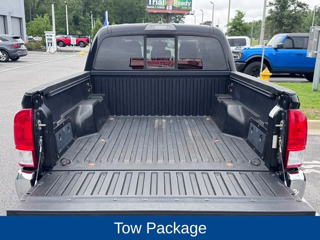 Used 2017 Black Toyota SR5 image 7