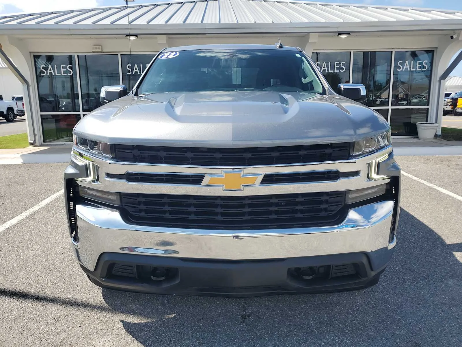 Used 2022 Satin Steel Metallic Chevrolet LT image 9