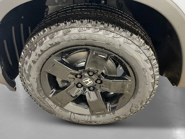 New 2026 Sonic Gray Pearl Honda Black Edition image 12