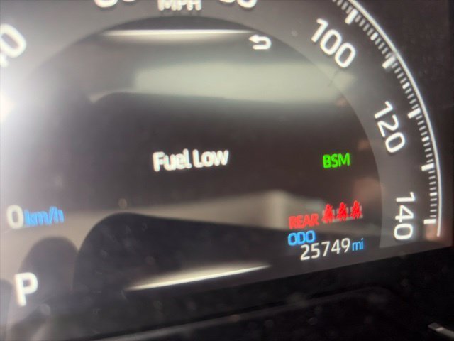 Used 2025 White Toyota XLE image 11