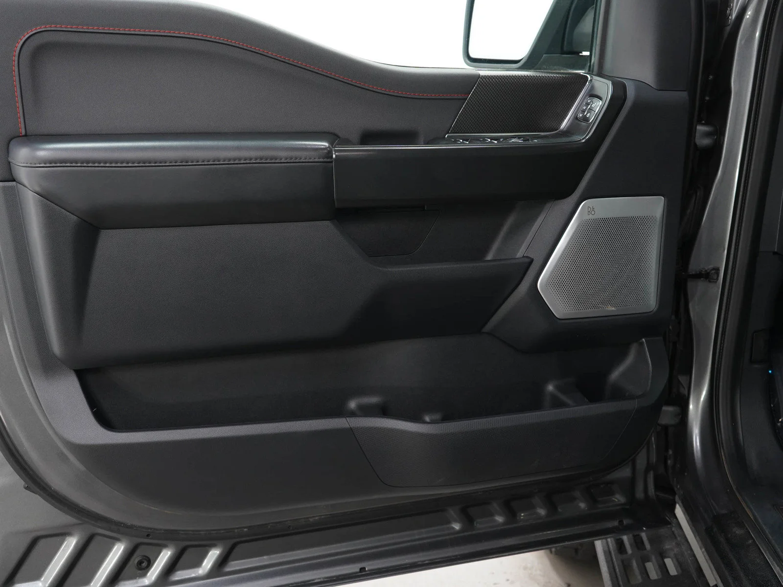 Used 2024 Carbonized Gray Metallic Ford Raptor image 22