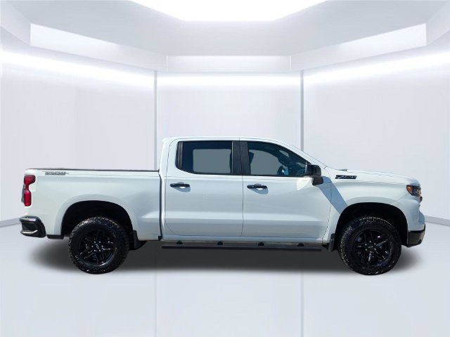 Used 2024 White Chevrolet LT Trail Boss image 7