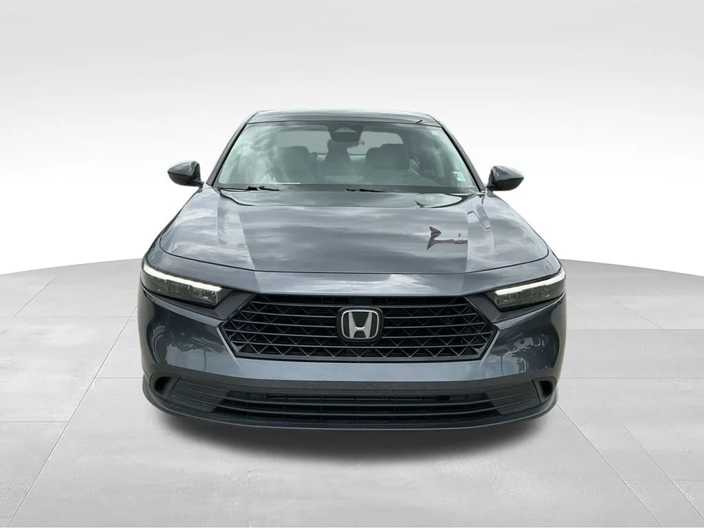 Used 2024  Honda LX image 17