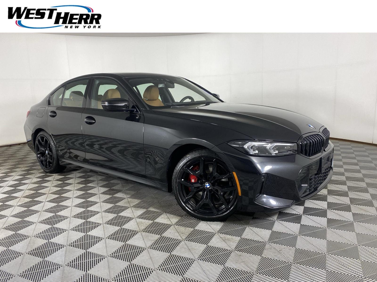 2025 BMW 3 Series 330i xDrive Sedan's photo