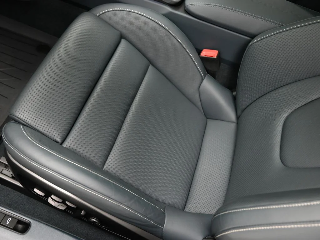 Used 2024 Black Porsche Carrera 4S Coupe image 20