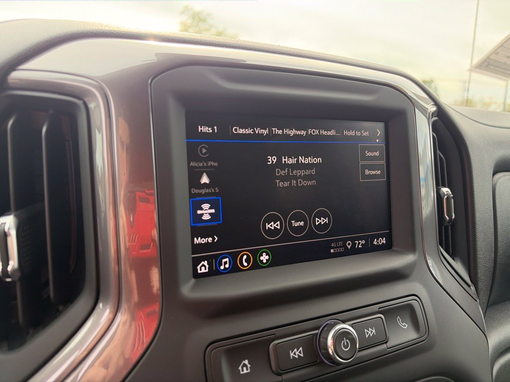 Used 2024 White Chevrolet Custom image 30
