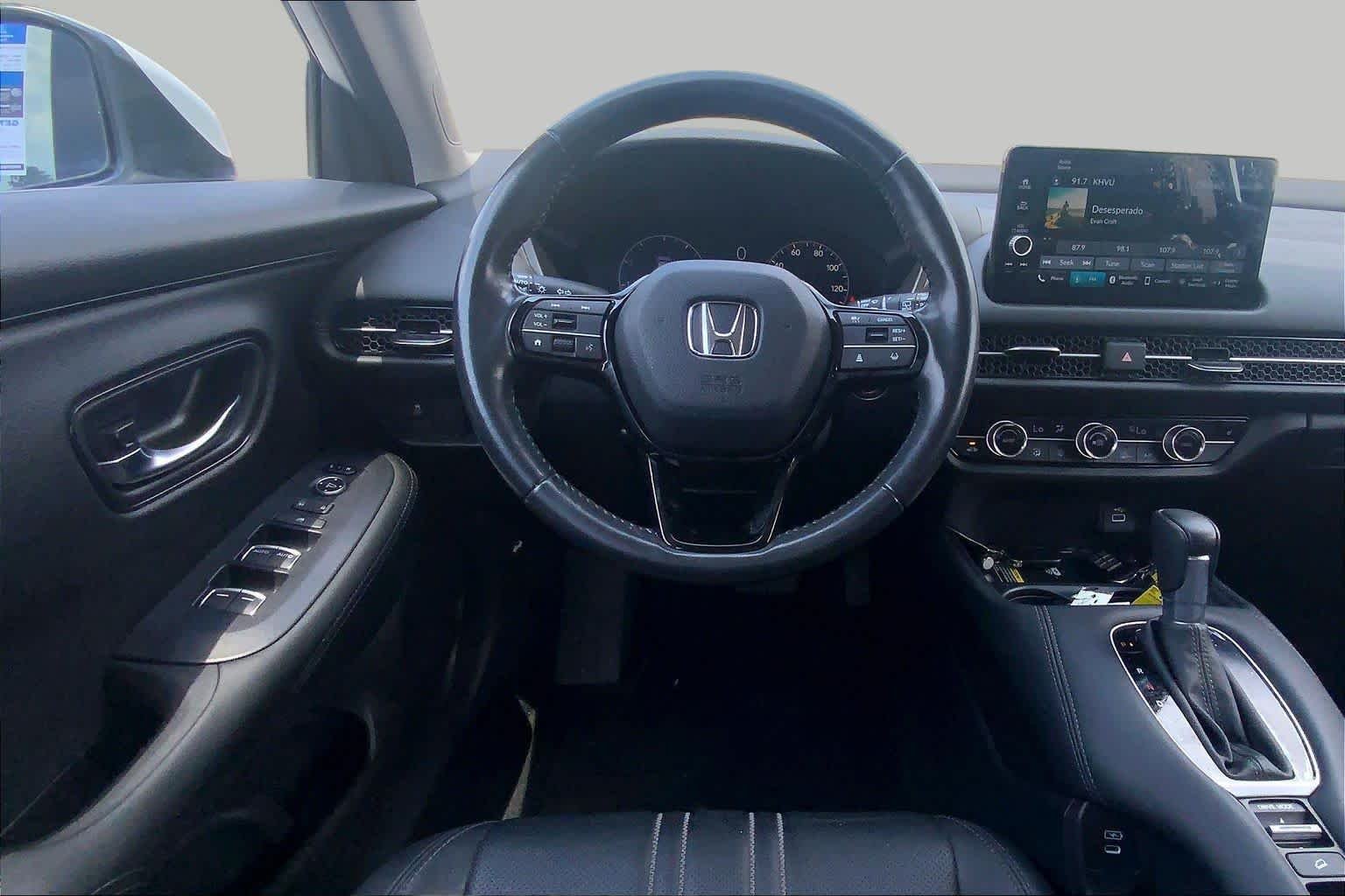Used 2024 Platinum White Pearl Honda EX-L image 6