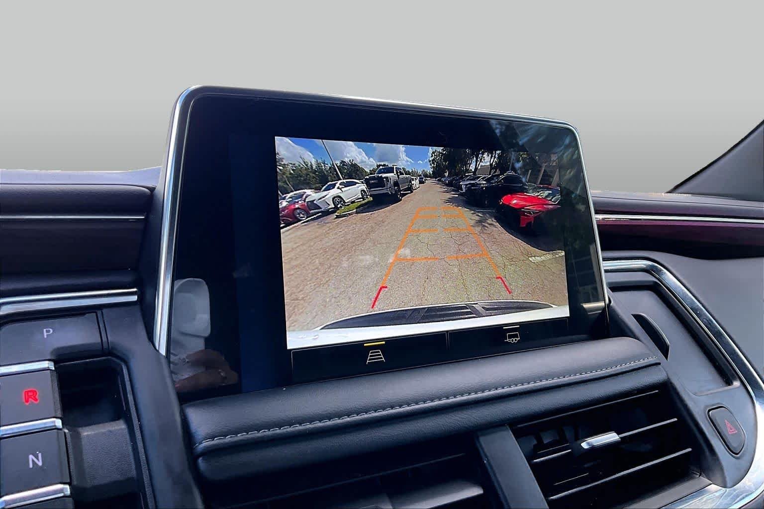 Used 2023 Summit White Chevrolet Z71 image 25