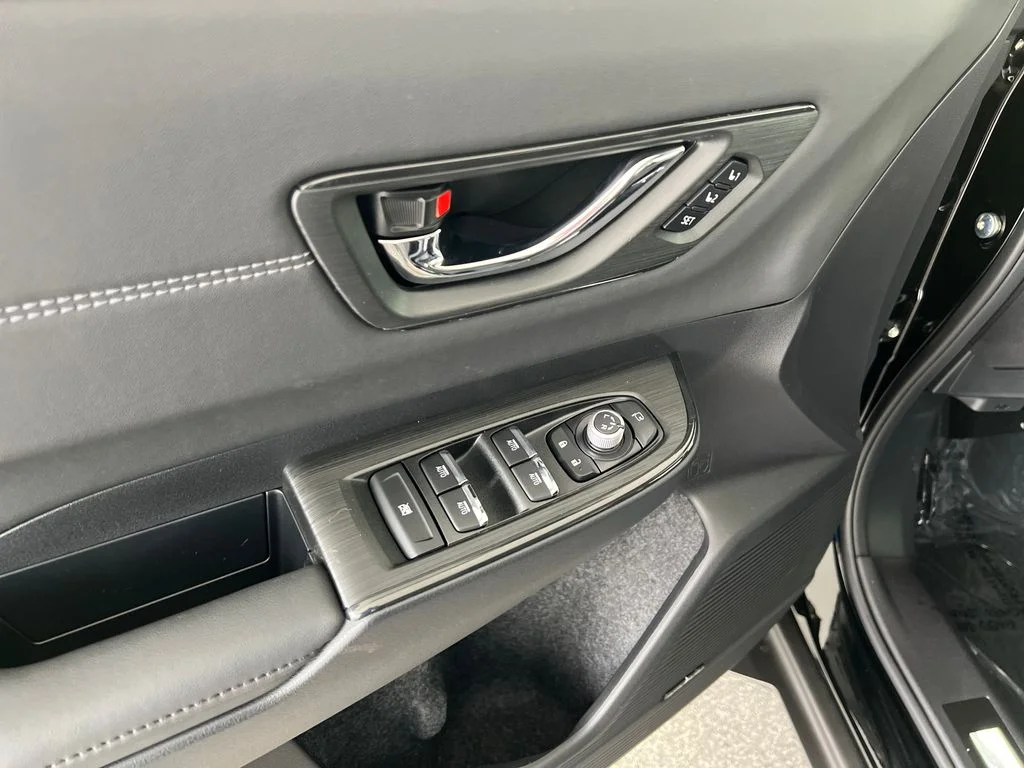 New 2026 CRYSTAL BLACK SILICA Subaru Touring XT image 13