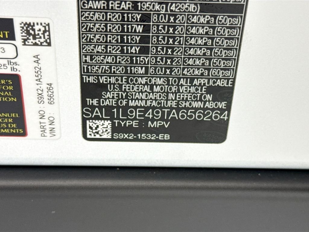 New 2026 Fuji White Land Rover Dynamic SE image 34
