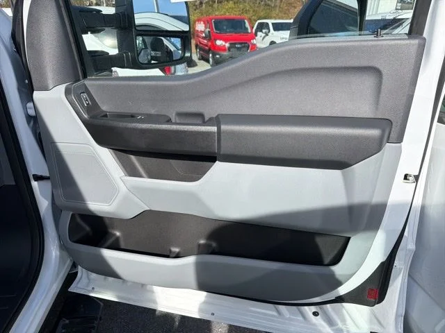 New 2026 White Ford XL image 23