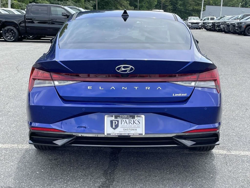 Used 2022 Blue Hyundai Limited image 7