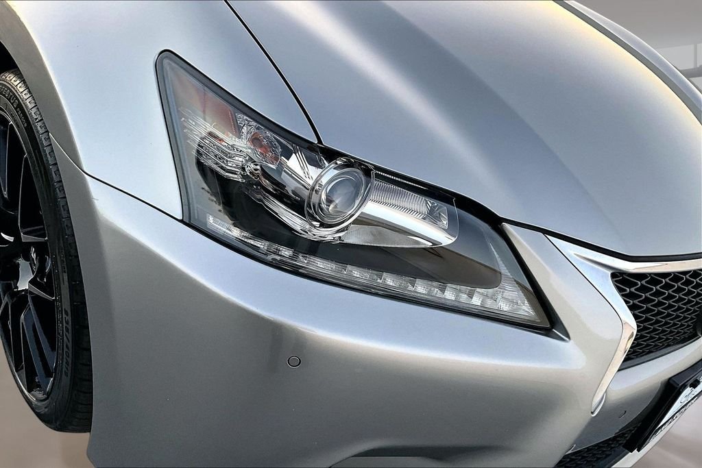 Used 2015 Atomic Silver Lexus 350 image 30