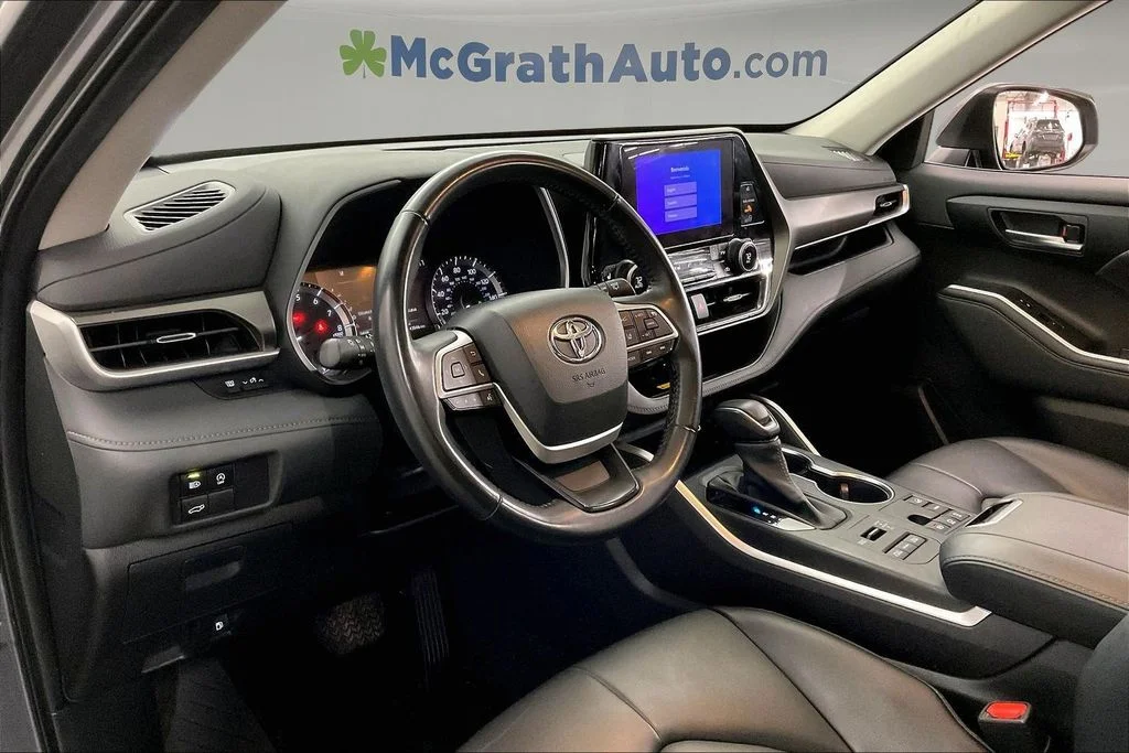 Used 2023 Gray Toyota XLE image 17