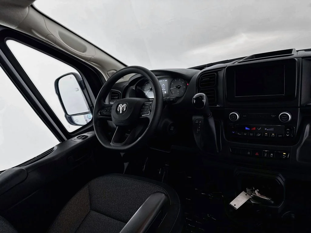 Used 2025 White Ram Base image 22