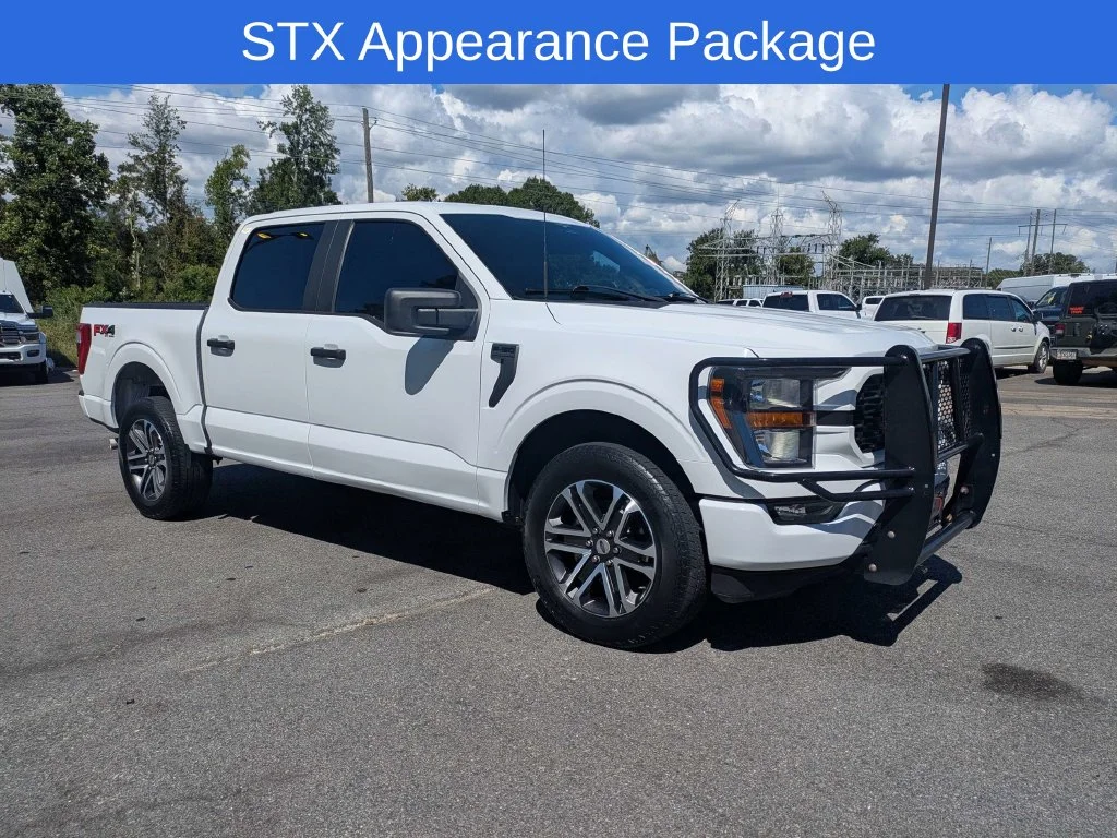 Used 2023 White Ford XL image 2